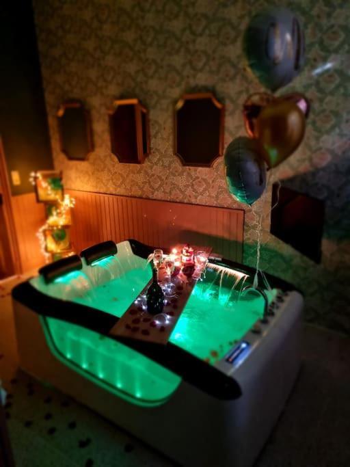 Royal Room Jacuzzi Haut De Gamme Centre Ville Мюлуз Екстериор снимка