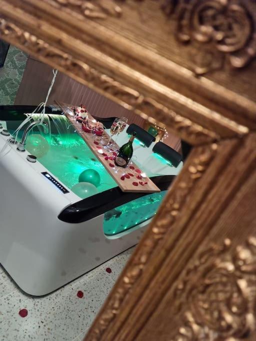 Royal Room Jacuzzi Haut De Gamme Centre Ville Мюлуз Екстериор снимка